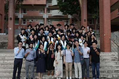 中文系115級大學部小畢典——我們之間